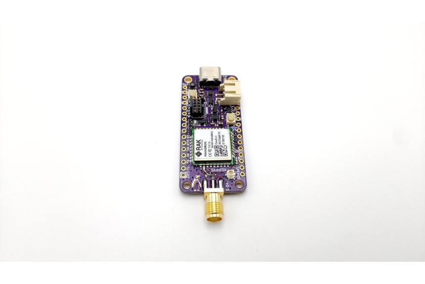 Penguino Feather 4260 SAMR34 based LoRa Dev-Board Features RAK4260 module