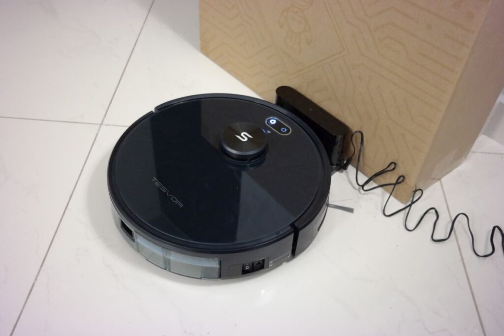 Tesvor S6 Robot Vacuum Review, Ideal for Pet Hair & Dust, Carpets
