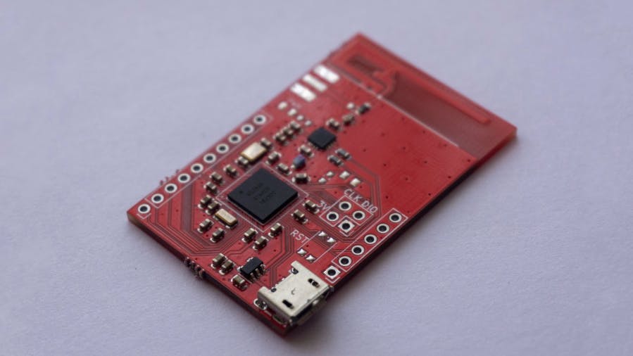 Low-Cost Nordic nRF52840 Bluetooth 5 Development Board combines Skyworks Solutions RFX2401C