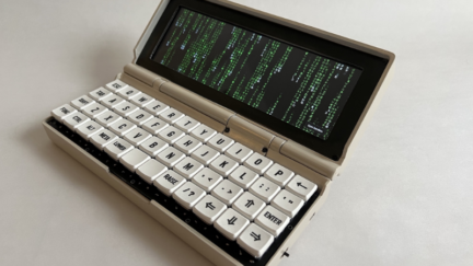 A Retro-style Handheld PC uses Raspberry Pi Zero 2 W
