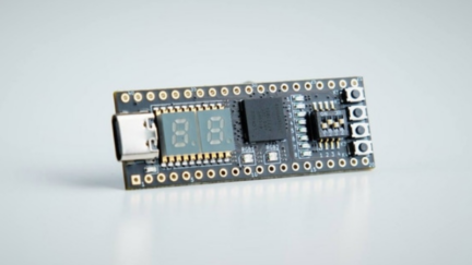 Crowdfunding STEPFPGA development board for beginners starts at $46