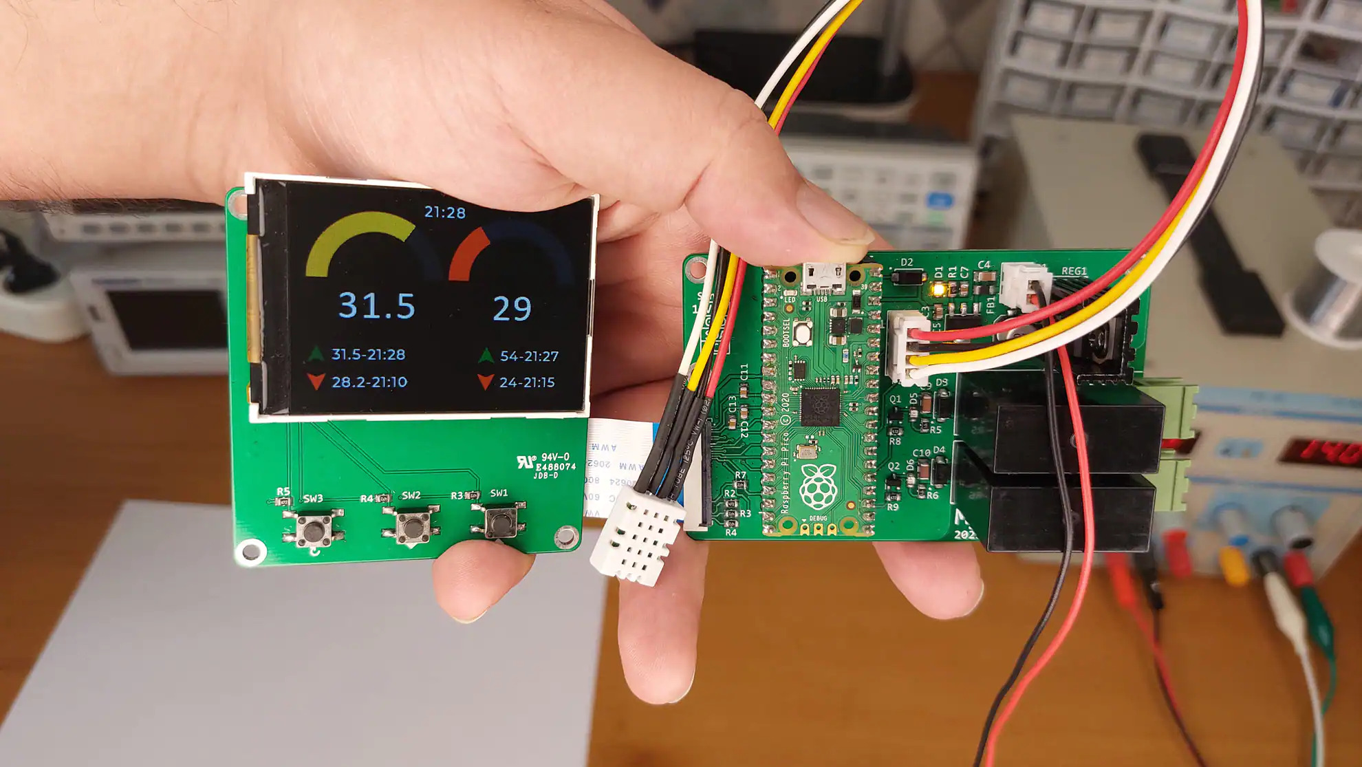 Graphical Temperature & Humidity Control Unit Using a Raspberry Pi Pico