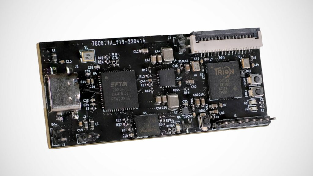 Dragon Li’s compact Bajiu Lite Dev Board Provides an Easy Route to Low-power FPGA and RISC-V projects