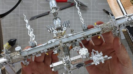 Space O: Do-it-yourself electronic kits that are inspired from NASA