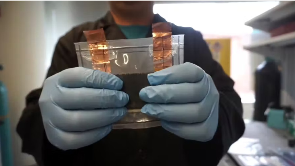 Enhanced Smart Fabric Supercapacitor – MXene