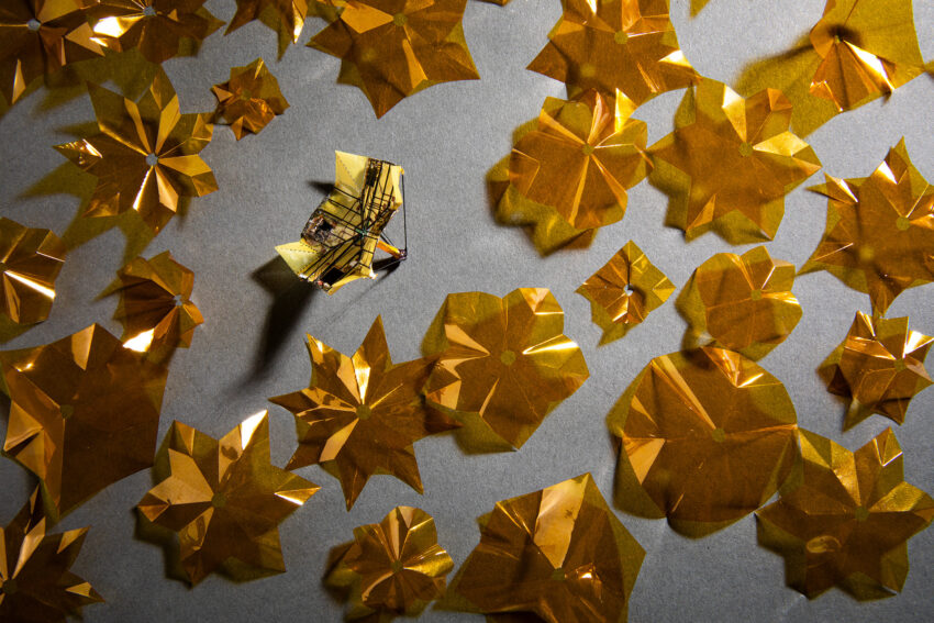 Microflyer is an environmental monitoring robot inspired by Japanese origami.