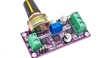 Voltage Controlled Amplifier with Balanced Input