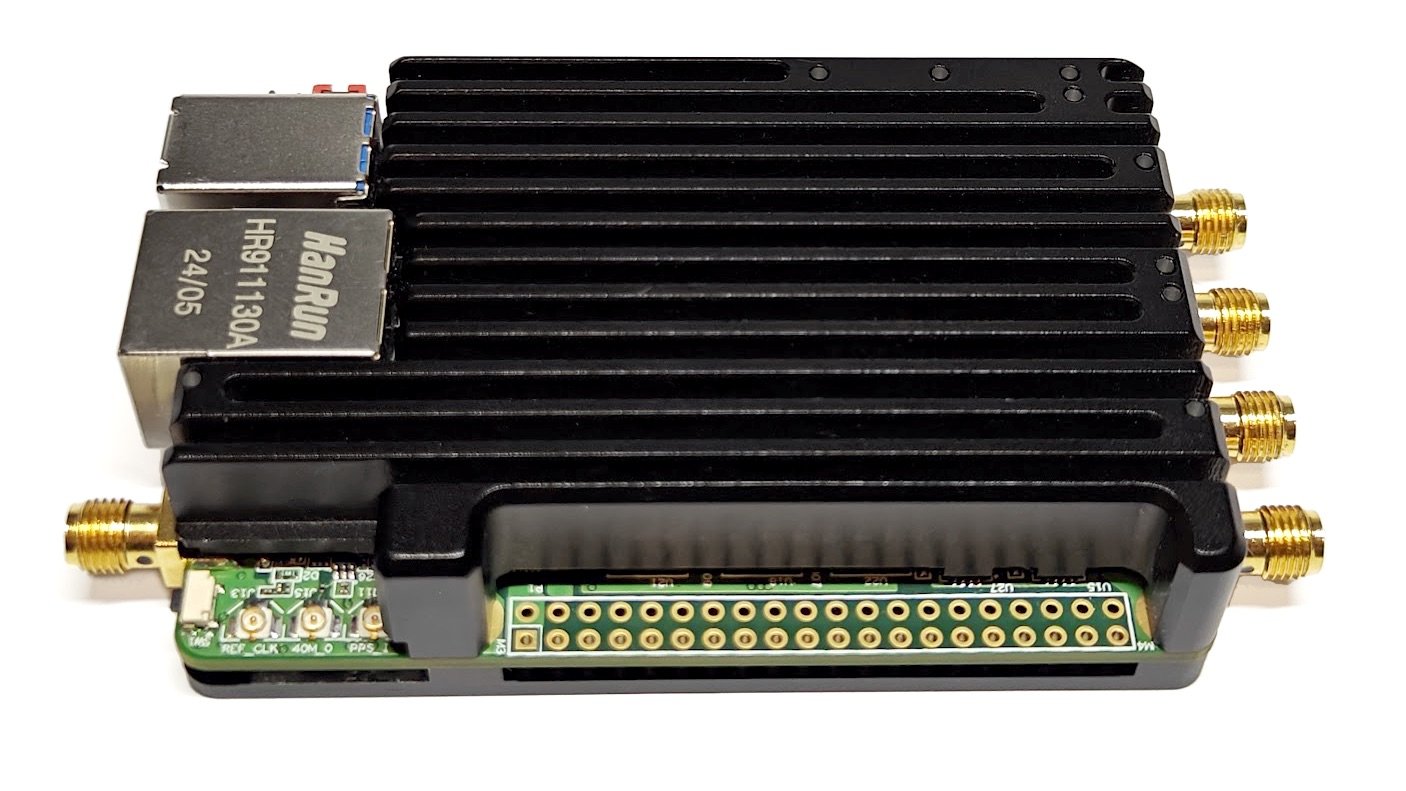 SignalSDR Pro: Compact SDR Platform with AD9361 RF Transceiver and AMD Zynq 7020 SoC