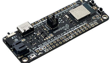 Omnimo nRF52840 IoT Development Board with Nordic nRF52840 SoC, Bluetooth 5.4, and Modular Expansion Support