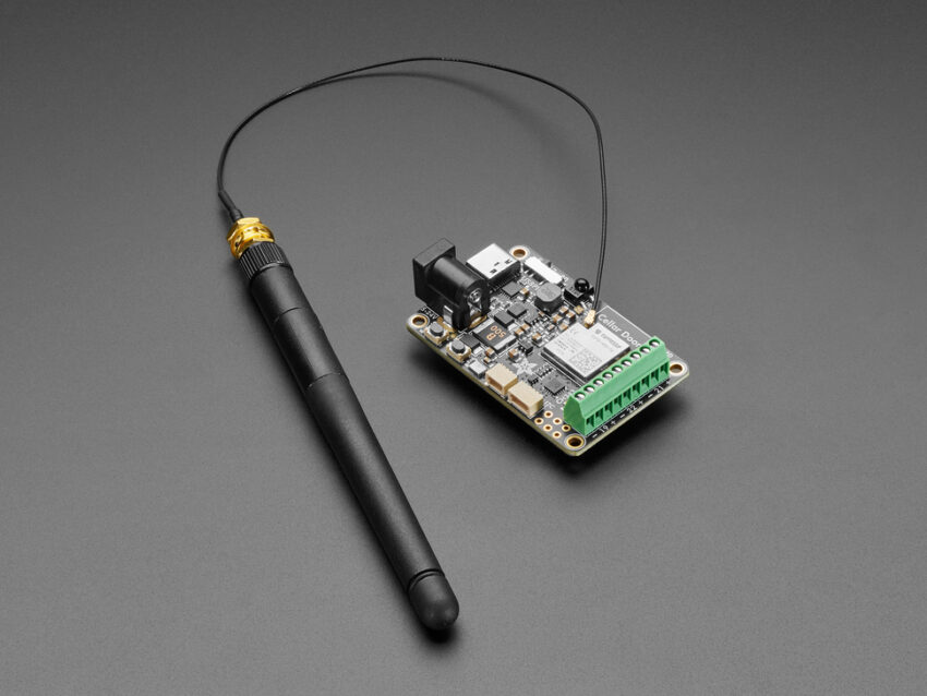 Adafruit Sparkle Motion – ESP32-S3-Based LED Controller with I2S Mic, 4 Outputs, USB-C PD, and WLED/xLights Support