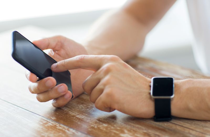 The BK11 series’ compact design and power contact usage gives flexibility to designers building smartphones and wearables