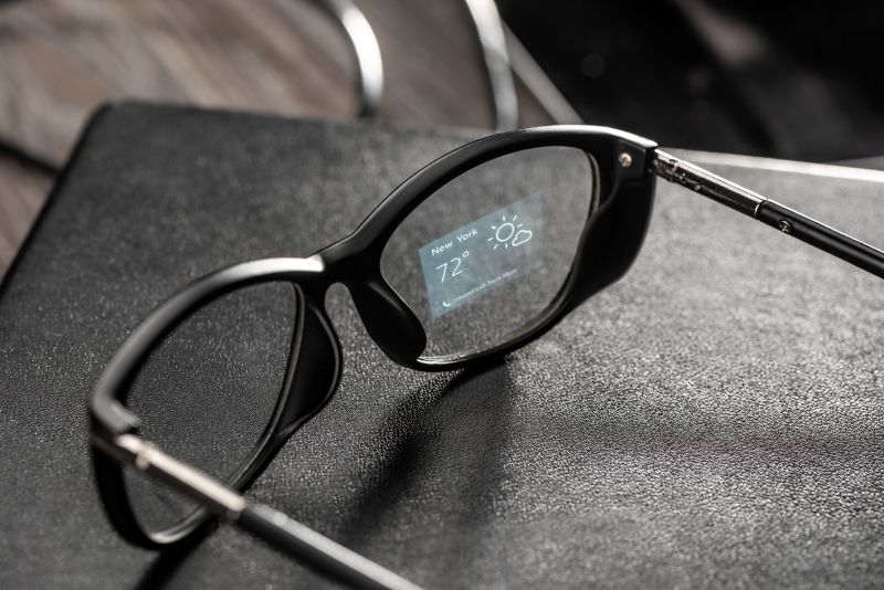 The SmartMotion system utilizes optical and electronic image stabilization to provide a stable visual feed