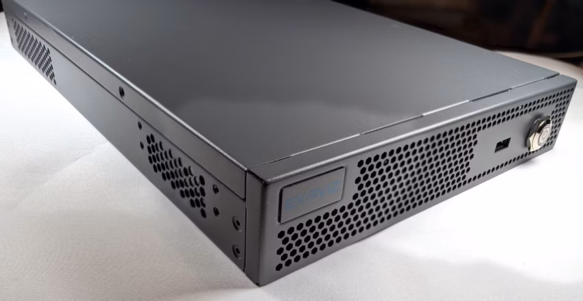 Cruiser Desktop Case