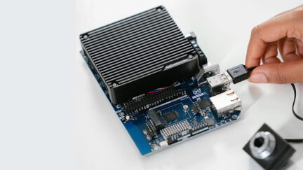Arduino VENTUNO Q Brings 40-TOPS Edge AI and Real-Time Control