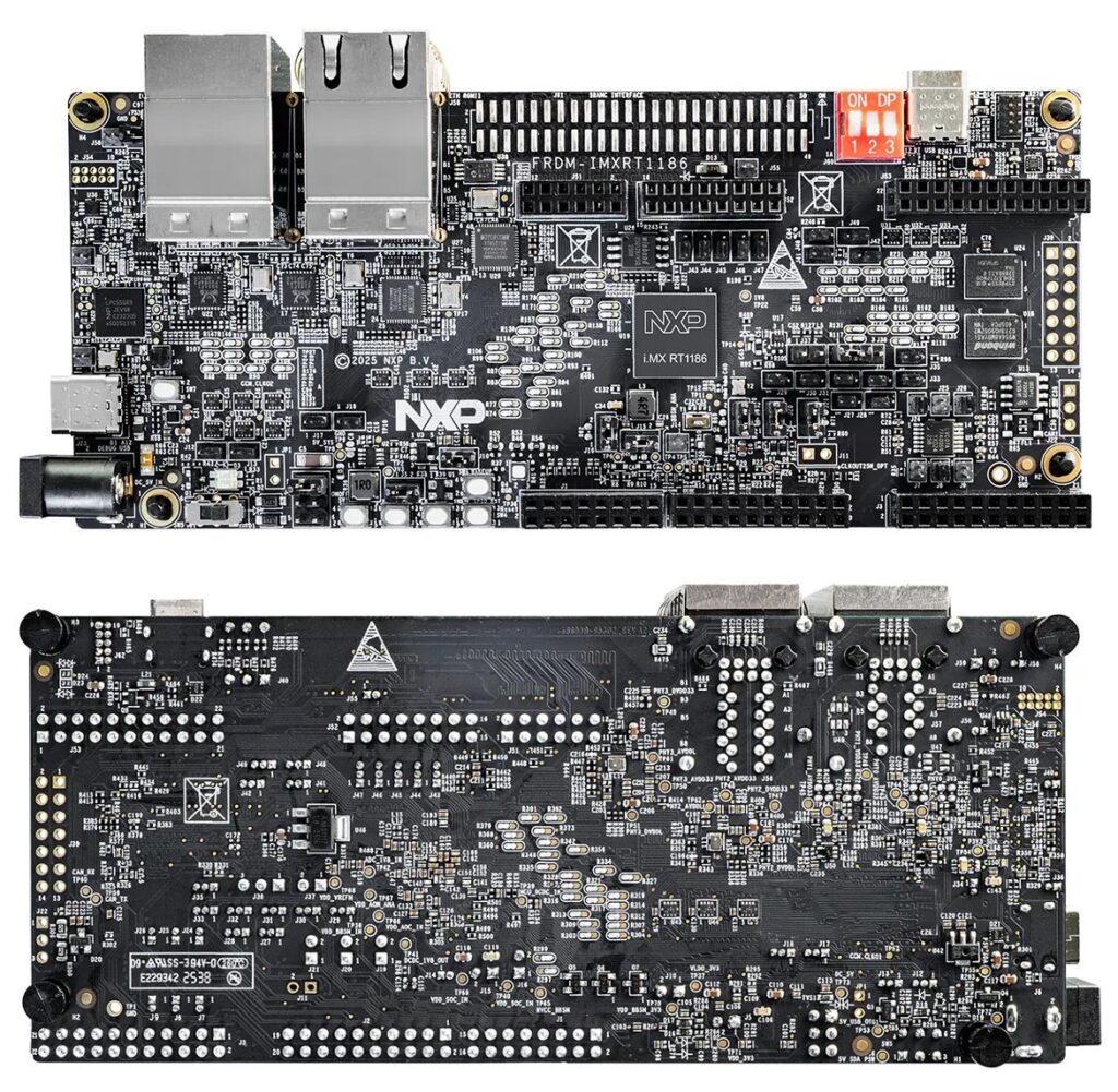 NXP FRDM-IMXRT1186 top and bottom
